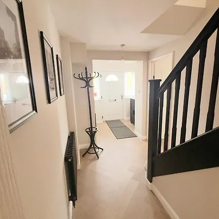 Bright & Spacious Feriehus