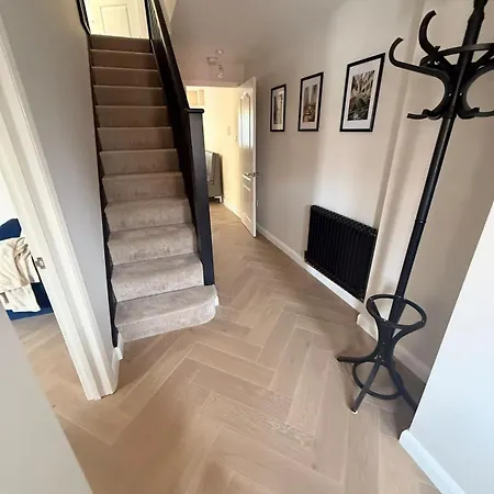 Modern & Spacious - Parking X3 Holiday home *