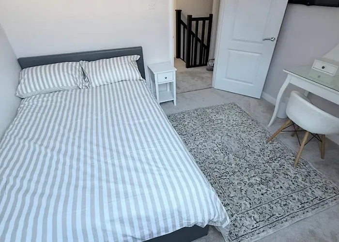 Nyaraló Bright & Spacious Bristol